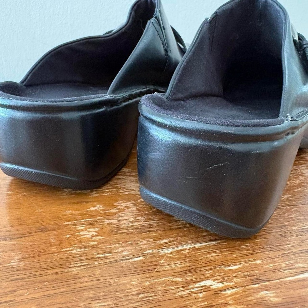 Clarks Leather Clogs - Picture 6 of 8